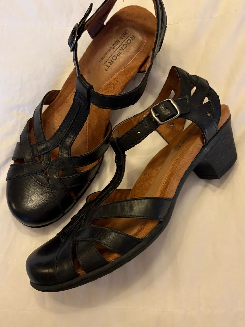 Rockport Black Leather Cutout T-Strap Sandals SIZE 8 Narrow